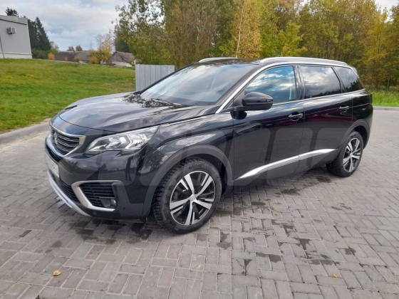 Peugeot 5008