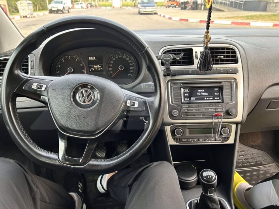 Volkswagen Polo (3)