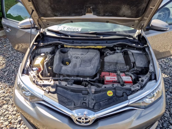 Toyota Auris (11)