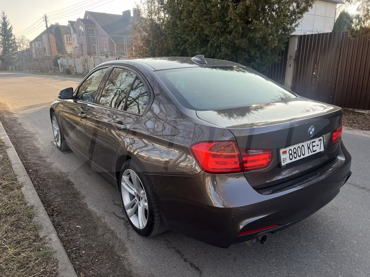 BMW 320