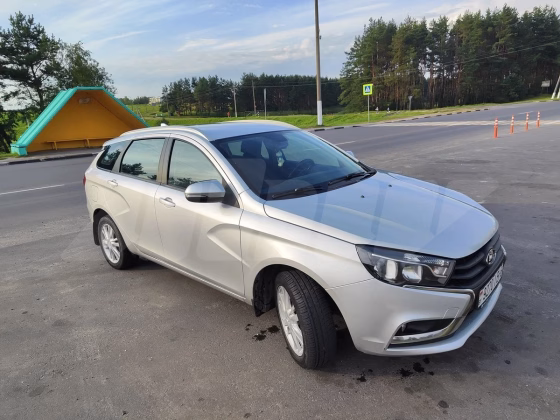 Lada Vesta (2)