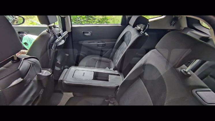 Nissan Qashqai+2 (14)