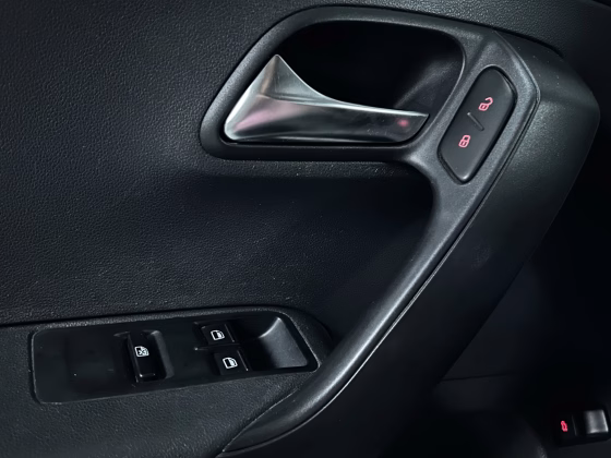 Volkswagen Polo (17)