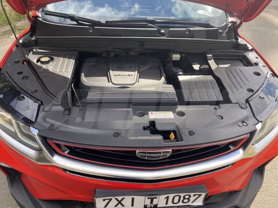 Geely Coolray (8)