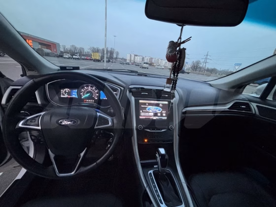 Ford Fusion (7)