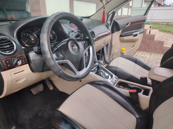 Opel Antara (27)