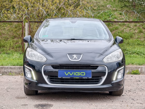 Peugeot 308 (2)
