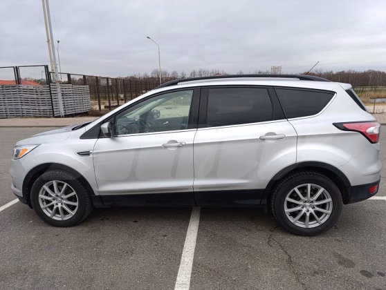 Ford Escape (1)