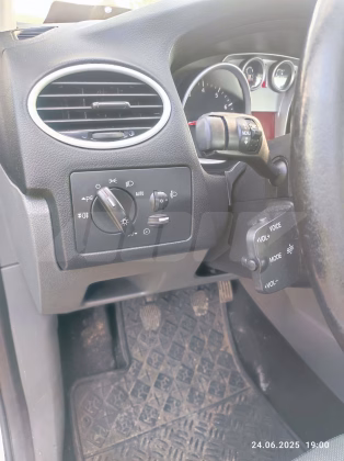 Ford Focus (7)