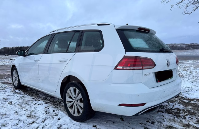Volkswagen Golf (6)