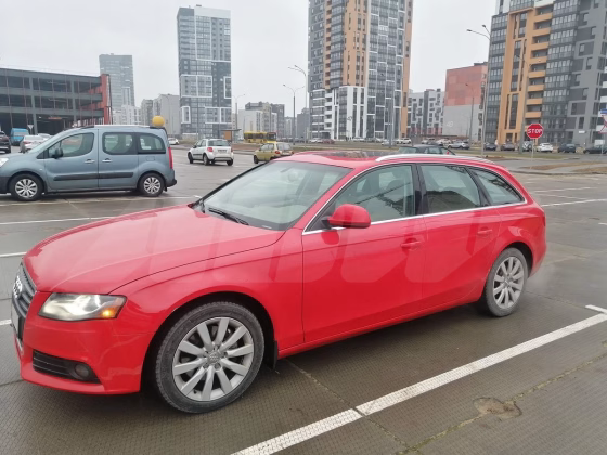 Audi A4 (1)
