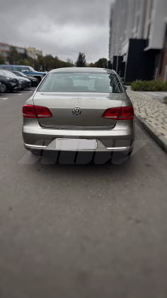 Volkswagen Passat (3)