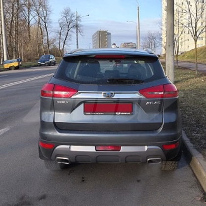 Geely Atlas (2)