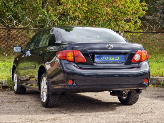 Toyota Corolla (4)