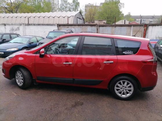 Renault Scenic (10)