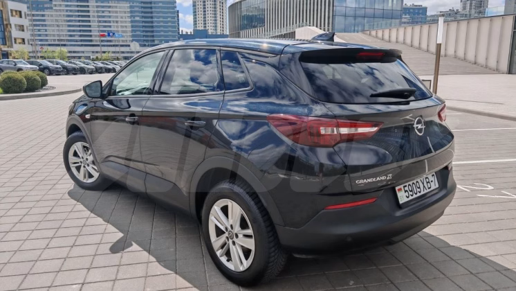 Opel Grandland X (2)