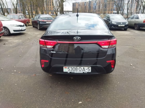 Kia Rio (1)