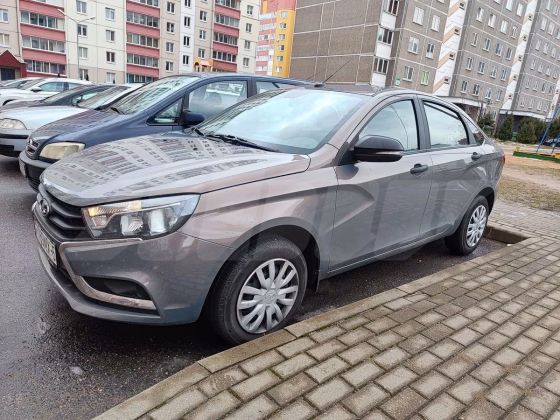 Lada Vesta (4)
