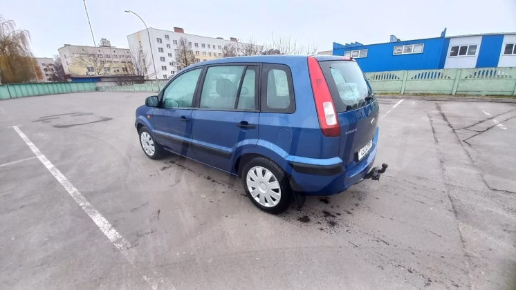 Ford Fusion (3)
