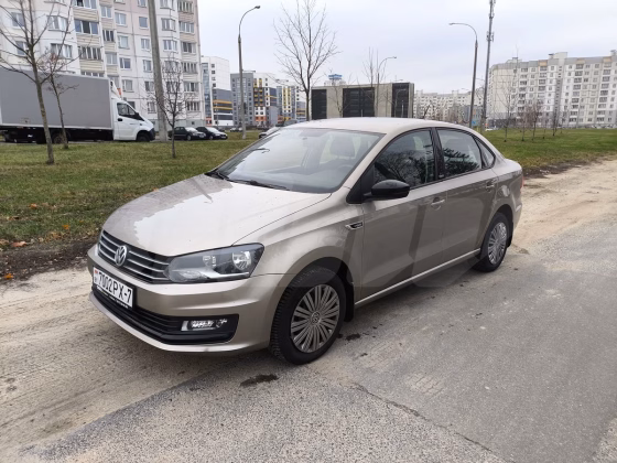 Volkswagen Polo (3)