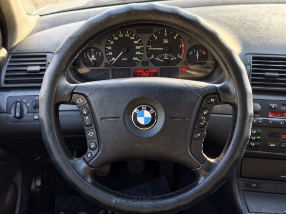 BMW 320 (14)
