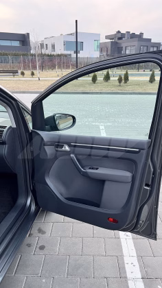 Volkswagen Touran (13)