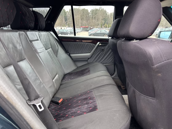 Mercedes-Benz C 230 (11)