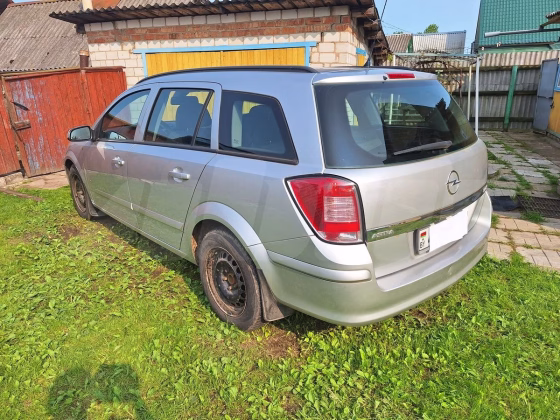 Opel Astra (1)