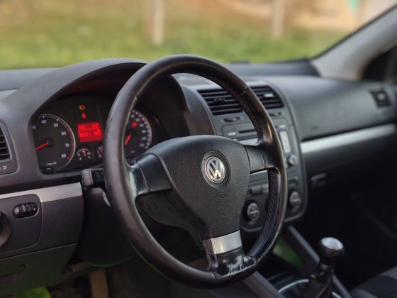 Volkswagen Golf (8)