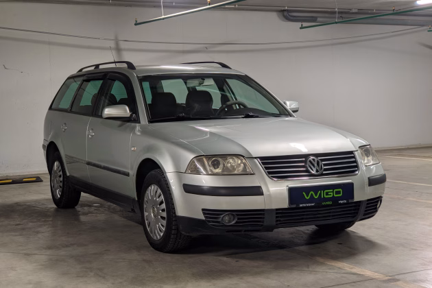 Volkswagen Passat (1)