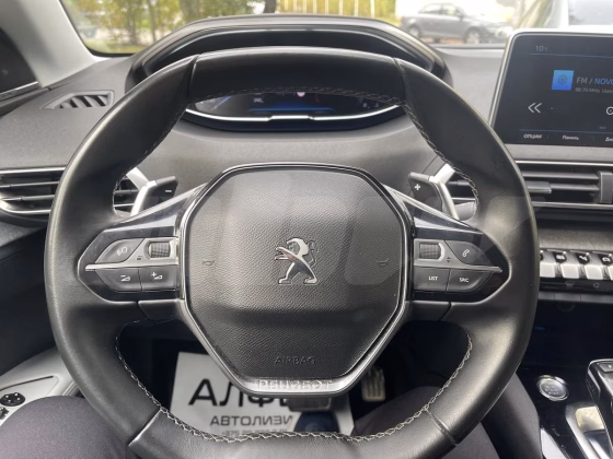 Peugeot 5008 (2)
