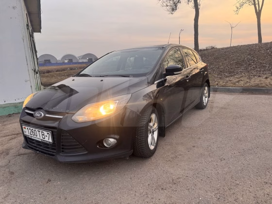 Ford Focus (2)