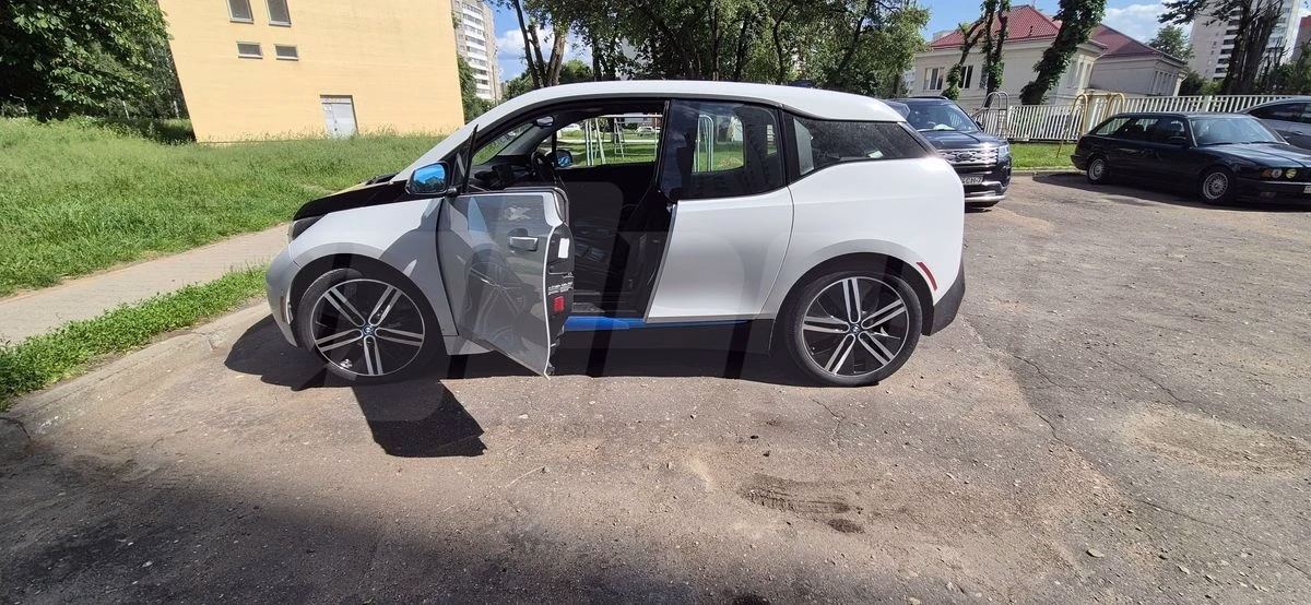 BMW I3