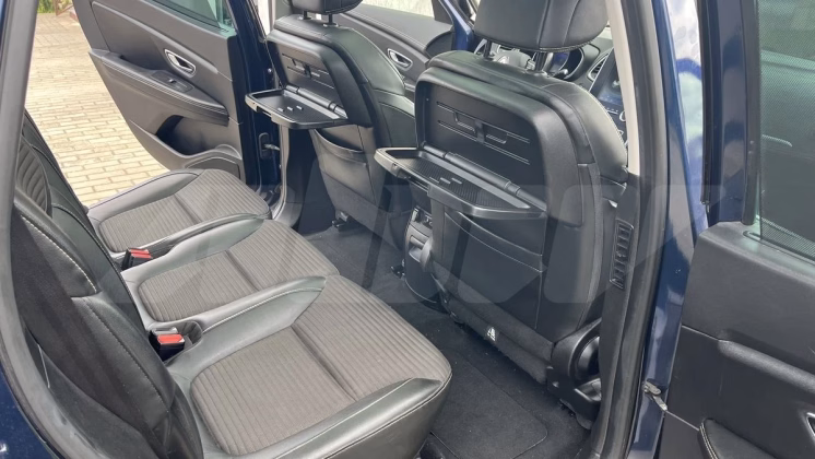 Renault Scenic (27)