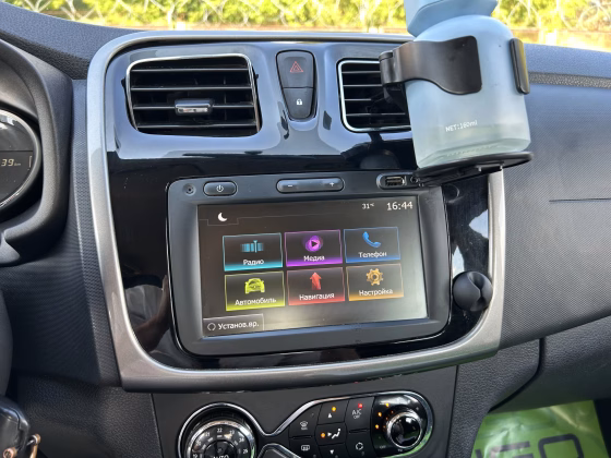 Renault Logan (15)