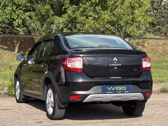 Renault Logan (4)