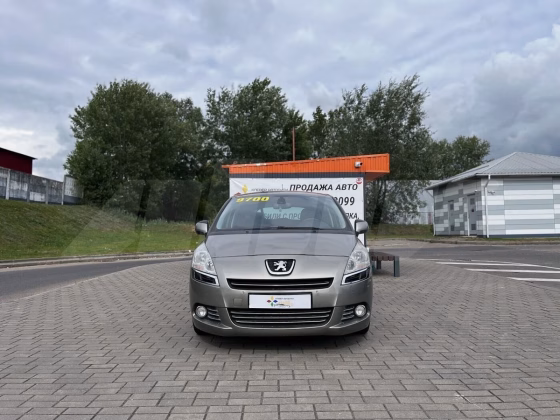 Peugeot 5008 (4)