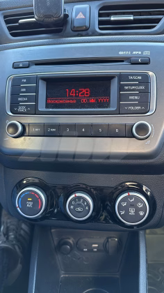 Kia Rio (9)