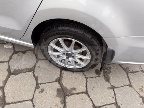 Volkswagen Polo (7)