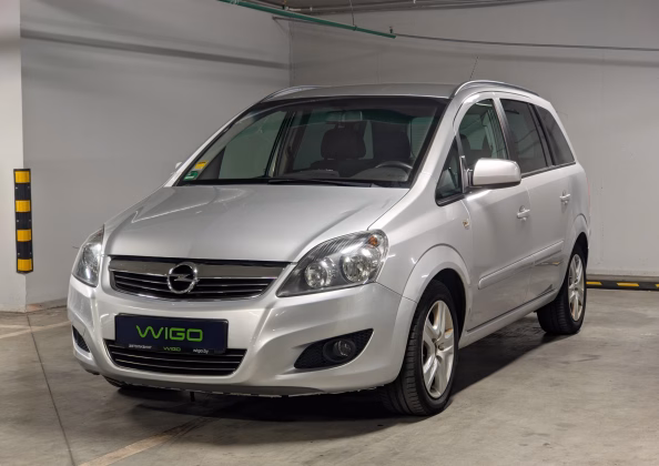 Opel Zafira (3)