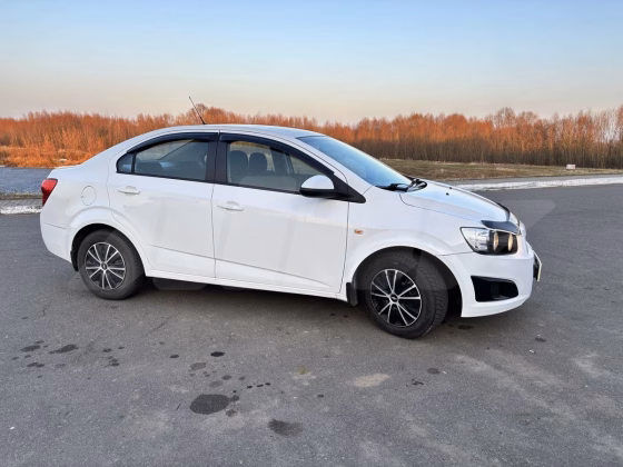 Chevrolet Aveo (9)