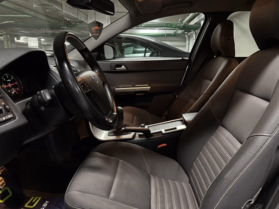 Volvo V50 (9)