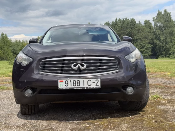 Infiniti FX (4)