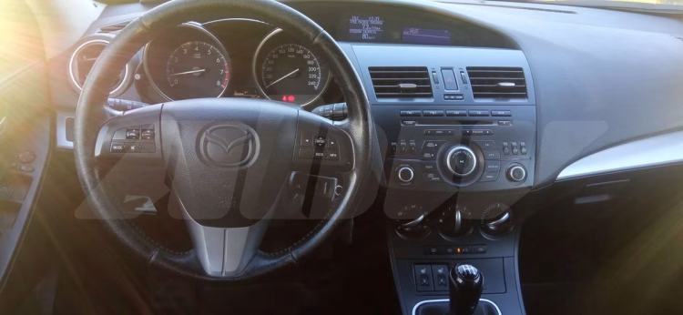 Mazda 3 (6)