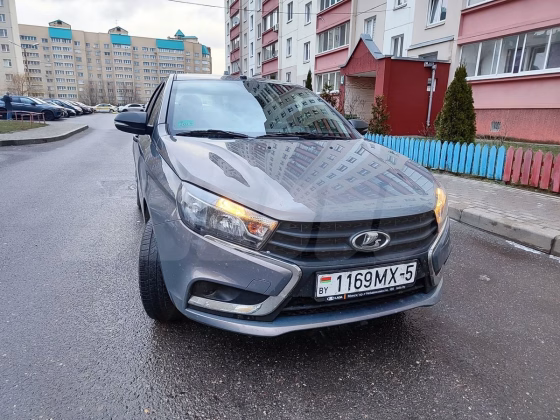 Lada Vesta (5)