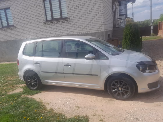 Volkswagen Touran (4)