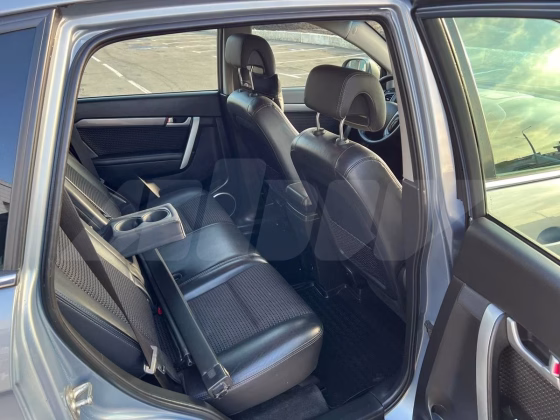 Chevrolet Captiva (11)