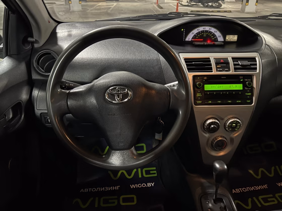 Toyota Yaris (13)