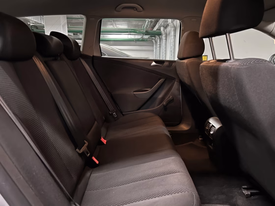 Volkswagen Passat (11)