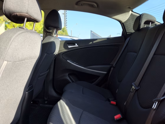 Hyundai Solaris / Accent (10)